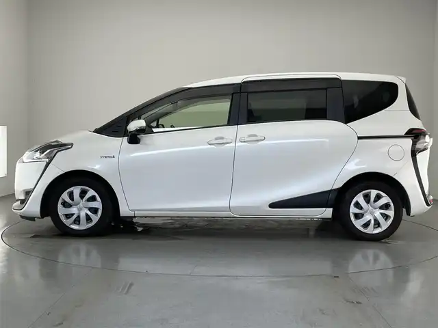 トヨタ シエンタ ハイブリッド G クエロ 愛知県 2018(平30)年 7.5万km ホワイトパールクリスタルシャイン 純正ナビ　ＴＶ　Ｂｌｕｅｔｏｏｔｈ　ＵＳＢ　シートヒーター　ハーフレザー　両側パワースライドドア　純正ドラレコ　ＥＴＣ　トヨタセーフティセンス　衝突軽減装置　車線逸脱警報　ＬＥＤオートライト　禁煙車