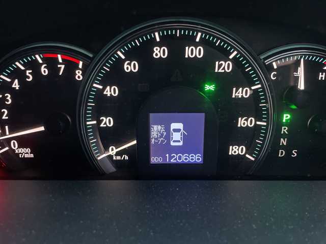 トヨタ クラウン ロイヤル ロイヤルサルーン 神奈川県 2009(平21)年 12.1万km シルバーM 純正HDDナビ/Bluetooth/ワンセグ/バックカメラ/クルーズコントロール/ドライブレコーダー/イージークローザートランク/ドア/パワーシート/スマートキー/スペアキー/カードキー/純正アルミホイール/純正フロアマット/オートライト/ダブルエアバック