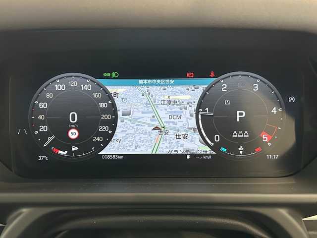 ランドローバー ランドローバー ディフェンダー 110S 熊本県 2024(令6)年 0.9万km サントリーニブラック ・スマートキー/・プッシュスタート/・パノラマサンルーフ/・エマージェンシーブレーキ/・ホイール情報/・水中走行検知/・低トラクション発進/・スローブアシスト/・ドライバーコンディションモニタ/・オートマチックパーキングエイド/・リアトラフィックモニタ/・レーンアシスト/・クルーズコントロール(追従式)/・電子制御エアサスペンション/・黒革シート/・前パワーシート/・前席シートヒーター /・ハンドルヒーター /・純正メモリナビ/　【Bluetooth・USB・AppleCarPlay・AndroidAuto】/・フルセグTV/・全方位カメラ/・ETC2.0/・ドライブレコーダー(前後録画)/・LEDヘッドランプ/・LEDフォグランプ/・純正ラバーマット/・保証書/取説