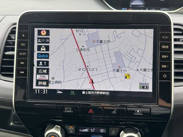 日産 セレナ e－パワー ハイウェイスター V 静岡県 2021(令3)年 1.2万km オレンジ ●純正10インチナビ/(フルセグ/CD/DVD/Blu-ray/Bluetooth)/●合皮シート/●全方位カメラ/●レーダークルーズコントロール/●ブラインドスポットモニター/●衝突被害軽減システム/●レーンキープアシスト/●前後コーナーセンサー/●電動パーキングブレーキ/●オートブレーキホールド/●LEDライト＆フォグランプ/●オートライト/●革巻きステアリング/●ステアリングスイッチ/●ETC2.0/●前方ドライブレコーダー/●デジタルインナーミラー/●両側パワースライドドア/●全席防水シート/●ドアバイザー/●スマートキー/●プッシュスタート/●社外フロアマット/●純正１５インチアルミホイール/●ダブル＋サイドSRS＋ABS