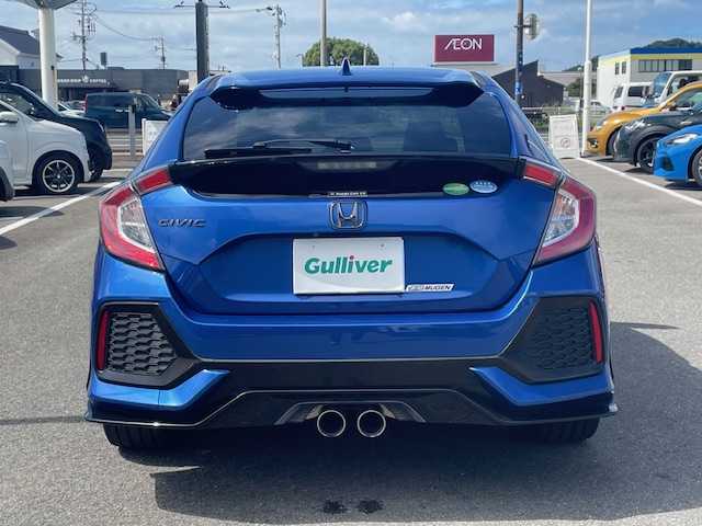 ホンダ シビック ハッチバック ホンダセンシング 長崎県 2018(平30)年 4.2万km ブリリアントスポーティブルーメタリック2トーン 無限エアロ/純正SDナビ/CD/DVD/BT/USB/フルセグTV/バックカメラ/ホンダセンシング/レーダークルーズコントロール/レーンキープアシスト/革調シートカバー/社外レーダー（ZERO 704V）/LEDオートライト/ビルトインETC/スペアキー/保証書/取扱説明書