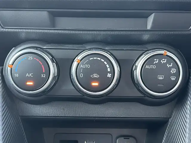 マツダ デミオ XD ツーリング 兵庫県 2015(平27)年 6.6万km スノーフレイクホワイトパールマイカ 純正SDナビ/BTオーディオ/USBポート/バックカメラ/ETC/パドルシフト/LEDヘッドライト/オートライト/フォグランプ/純正16インチAW/純正フロアマット/スマートキープッシュスタート