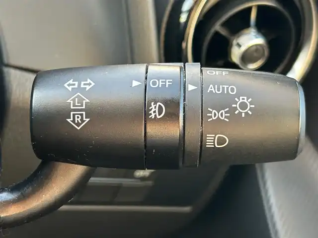 マツダ デミオ XD ツーリング 兵庫県 2015(平27)年 6.6万km スノーフレイクホワイトパールマイカ 純正SDナビ/BTオーディオ/USBポート/バックカメラ/ETC/パドルシフト/LEDヘッドライト/オートライト/フォグランプ/純正16インチAW/純正フロアマット/スマートキープッシュスタート