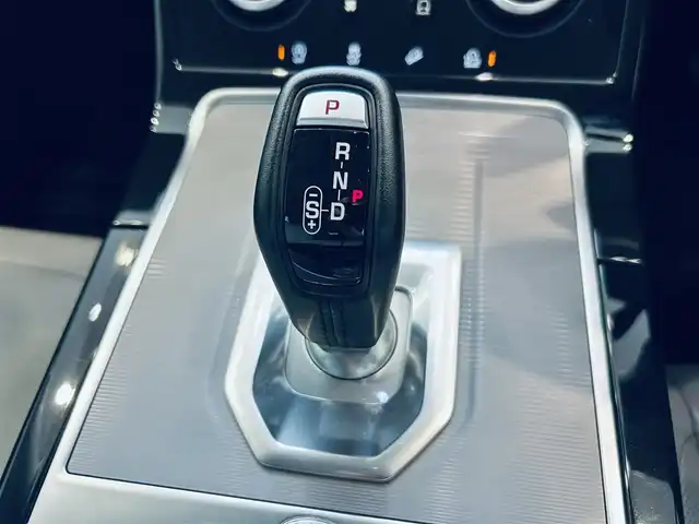 ランドローバー レンジローバーイヴォーク S 大阪府 2021(令3)年 2万km 黒Ⅱ ワンオーナー/純正ナビ/360度カメラ/applecarplay/ACC/レザーシート/パワーシート/シートヒーター/純正20インチAW/LEDヘッドライト/電動リアゲート/ブラインドスポット/クリアランスソナー/ETC/スマートキー