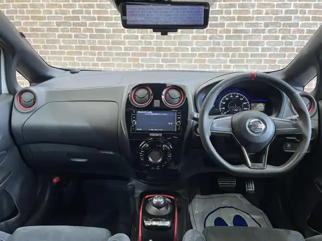 日産 ノート e－パワー ニスモ 岩手県 2018(平30)年 6.1万km ブリリアントホワイトパール アラウンドビューモニター/インテリジェントルームミラー/専用サスペンション/専用チューニングコンピューター/専用スポーツシート　/エマージェンシーブレーキ/車線逸脱警報/踏み間違い衝突防止アシスト/前後ソナー/純正ナビ/フルセグTV/ETC２．０/LEDヘッドライト/純正16インチアルミホイール/純正フロアマット