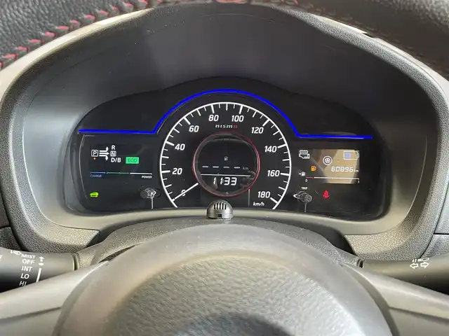 日産 ノート e－パワー ニスモ 岩手県 2018(平30)年 6.1万km ブリリアントホワイトパール アラウンドビューモニター/インテリジェントルームミラー/専用サスペンション/専用チューニングコンピューター/専用スポーツシート　/エマージェンシーブレーキ/車線逸脱警報/踏み間違い衝突防止アシスト/前後ソナー/純正ナビ/フルセグTV/ETC２．０/LEDヘッドライト/純正16インチアルミホイール/純正フロアマット