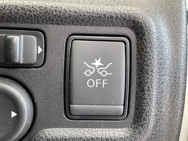 日産 ノート e－パワー ニスモ 岩手県 2018(平30)年 6.1万km ブリリアントホワイトパール アラウンドビューモニター/インテリジェントルームミラー/専用サスペンション/専用チューニングコンピューター/専用スポーツシート　/エマージェンシーブレーキ/車線逸脱警報/踏み間違い衝突防止アシスト/前後ソナー/純正ナビ/フルセグTV/ETC２．０/LEDヘッドライト/純正16インチアルミホイール/純正フロアマット