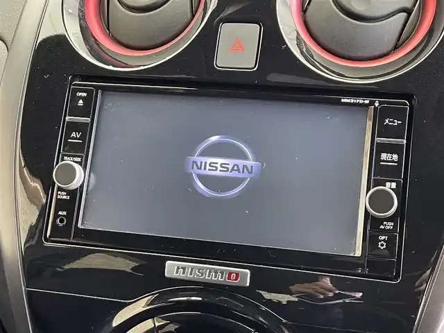 日産 ノート e－パワー ニスモ 岩手県 2018(平30)年 6.1万km ブリリアントホワイトパール アラウンドビューモニター/インテリジェントルームミラー/専用サスペンション/専用チューニングコンピューター/専用スポーツシート　/エマージェンシーブレーキ/車線逸脱警報/踏み間違い衝突防止アシスト/前後ソナー/純正ナビ/フルセグTV/ETC２．０/LEDヘッドライト/純正16インチアルミホイール/純正フロアマット