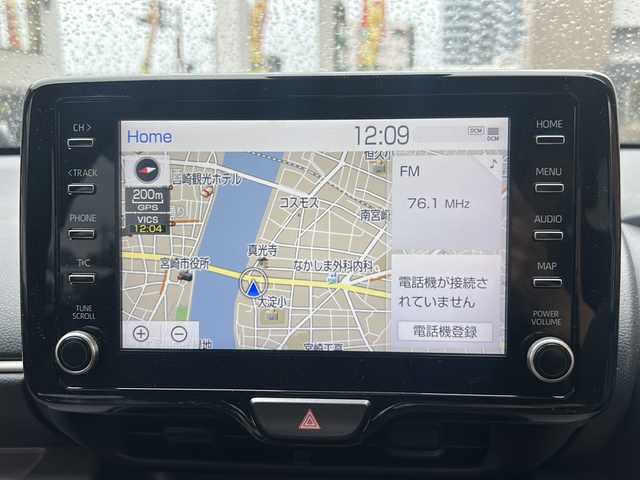 トヨタ ヤリス ハイブリッド G 宮崎県 2021(令3)年 4.9万km ホワイトパールクリスタルシャイン メモリナビ/Miracast対応/バックカメラ/サイドカメラ/フロントカメラ/全方位カメラ/アイドリングストップ/クルーズコントロール/プッシュスタート/ETC/LEDヘッドライト/シートヒーター/カーテンエアバッグ/AppleCarPray/AndroidAuto