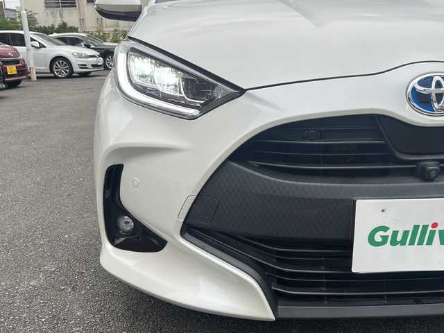 トヨタ ヤリス ハイブリッド G 宮崎県 2021(令3)年 4.9万km ホワイトパールクリスタルシャイン メモリナビ/Miracast対応/バックカメラ/サイドカメラ/フロントカメラ/全方位カメラ/アイドリングストップ/クルーズコントロール/プッシュスタート/ETC/LEDヘッドライト/シートヒーター/カーテンエアバッグ/AppleCarPray/AndroidAuto