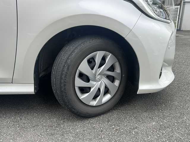 トヨタ ヤリス ハイブリッド G 宮崎県 2021(令3)年 4.9万km ホワイトパールクリスタルシャイン メモリナビ/Miracast対応/バックカメラ/サイドカメラ/フロントカメラ/全方位カメラ/アイドリングストップ/クルーズコントロール/プッシュスタート/ETC/LEDヘッドライト/シートヒーター/カーテンエアバッグ/AppleCarPray/AndroidAuto