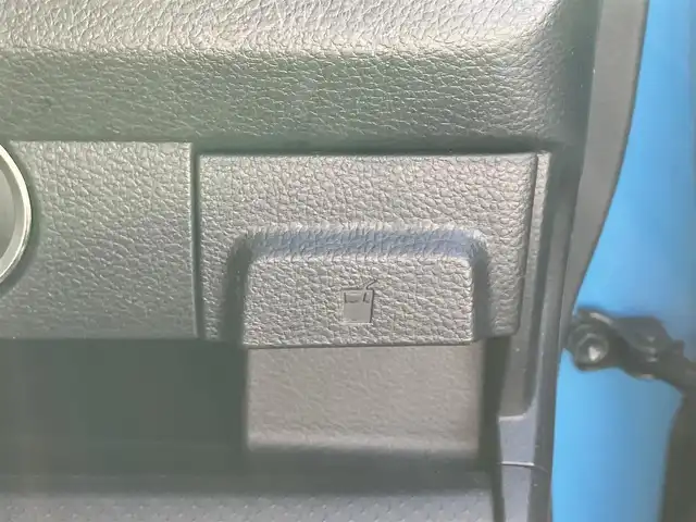 スズキ ハスラー G 静岡県 2018(平30)年 4.8万km サマーブルーM エンジンスタートボタン/パワーステアリング/パワーウィンドウ/アイドリングストップ/オートエアコン/バックカメラ/社外ディスプレイオーディオ（FH-7100DVD）/ドライブレコーダー/純正フロアマット/布シート/前席シートヒーター/ABS/横滑り防止装置/盗難防止装置/ハロゲン/Wエアバッグ/衝突軽減システム