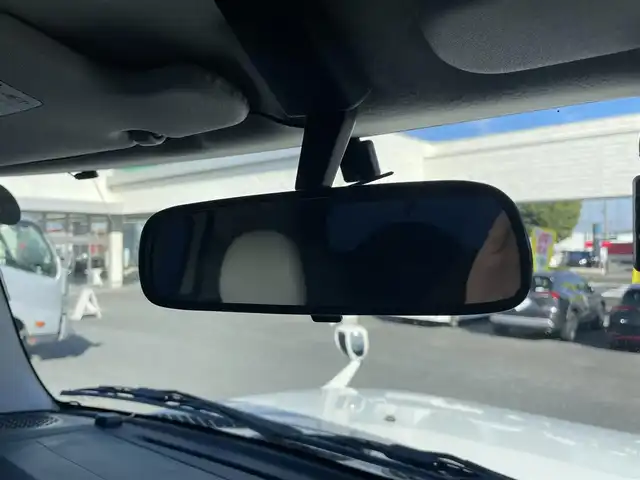 トヨタ ＦＪクルーザー 埼玉県 2013(平25)年 9.3万km ホワイト ・ワンオーナー/・社外ナビ/・リフトアップ2インチ/・バックカメラ/・コーナーセンサー/・ETC