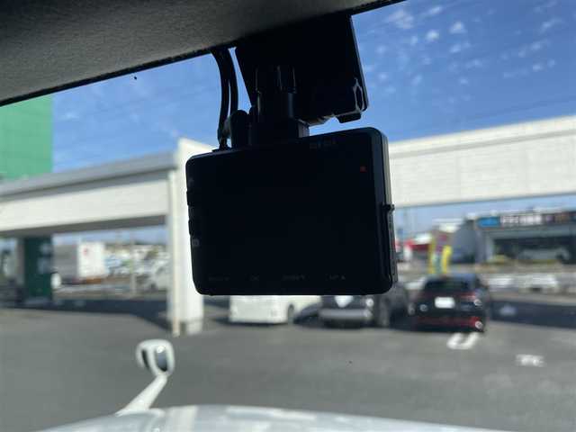 トヨタ ＦＪクルーザー 埼玉県 2013(平25)年 9.3万km ホワイト ワンオーナー/2インチアップ/ルーフキャリア/ナビ（DTV.BT.DISC.ラジオ）/社外アルミ/４wd/シートカバー/