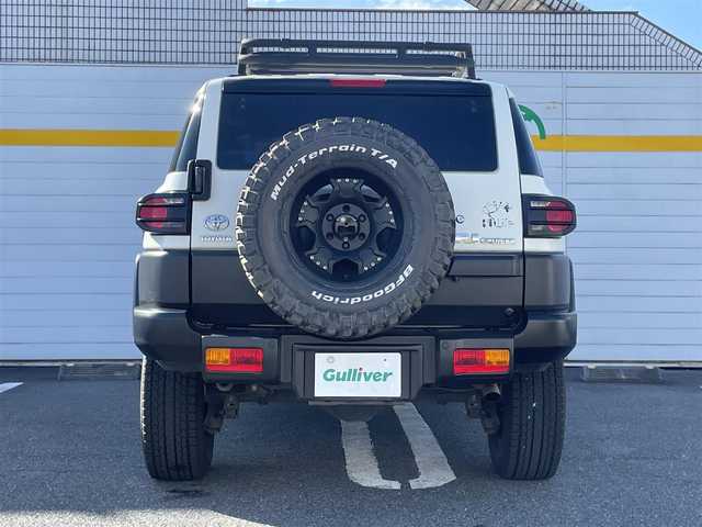 トヨタ ＦＪクルーザー 埼玉県 2013(平25)年 9.3万km ホワイト ワンオーナー/2インチアップ/ルーフキャリア/ナビ（DTV.BT.DISC.ラジオ）/社外アルミ/４wd/シートカバー/