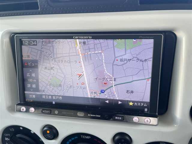 トヨタ ＦＪクルーザー 埼玉県 2013(平25)年 9.3万km ホワイト ワンオーナー/2インチアップ/ルーフキャリア/ナビ（DTV.BT.DISC.ラジオ）/社外アルミ/４wd/シートカバー/