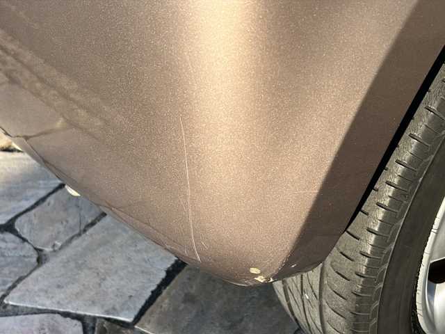 スズキ ラパン 10thアニバーサリーリミテッド 静岡県 2012(平24)年 9.4万km 茶 社外ナビ/シートヒーターD席/ETC/純正アルミホイール/純正フロアマット/スマートキー/スペアキー×１/プッシュスタート/オートエアコン/ハロゲンヘッドライト/Wエアバッグ/ABS/パワーウィンドウ/パワーステアリング