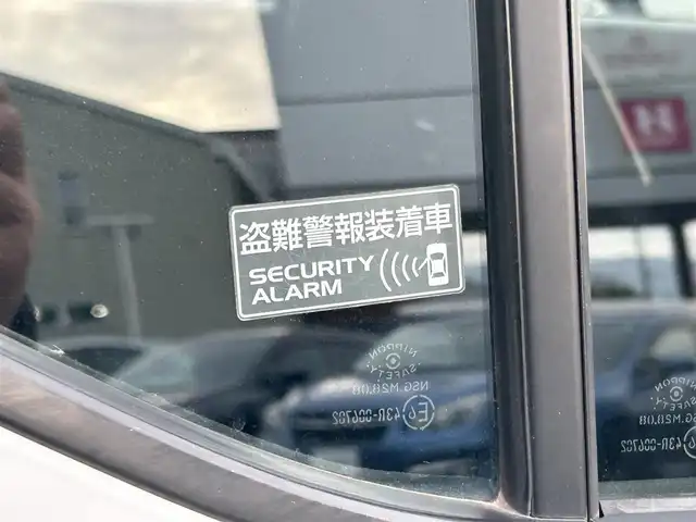 スズキ アルト L 愛媛県 2021(令3)年 2万km スペリアホワイト 純正オーディオ/AM・FM/CD/AUX/オートライト/横滑り防止装置/電動格納ドアミラー/D席シートヒーター/アイドリングストップ/リモコンキー/スペアキー/横滑り防止装置/盗難防止装置/ハロゲンヘッドライト/純正フロアマット/純正ホイールキャップ