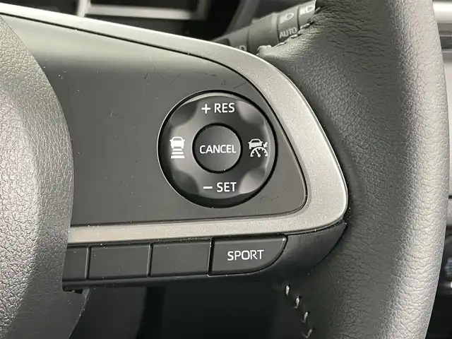 ダイハツ トール カスタムG ターボ 岡山県 2025(令7)年 1万km パールホワイトⅢ 純正9インチディスプレイオーディオ/(Bluetooth/USB/HDMI/Carplay/フルセグTV)/全方位カメラ/両側電動スライドドア/ステアリングリモコン/レーダークルーズコントロール/コーナーセンサー(前後)/オートハイビーム/LEDヘッドライト/レーンアシスト/オートブレーキホールド/アイドリングストップ/スマートキー(2本)/純正15インチアルミホイール/純正フロアマット