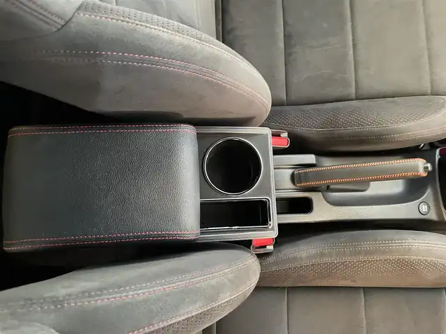 日産 ノート e－パワーニスモ S 静岡県 2020(令2)年 5万km ブリリアントホワイトパール 純正ナビ/（AM/FM/CD/DVD/BT)/フルセグTV/アラウンドビューモニター/バックカメラ/レーダークルーズコントロール/スマートキー/プッシュスタート/デジタルインナーミラー/MOMOシフト（純正積込あり）/レオニス17インチアルミホイール/純正フロアマット/エマージェンシーブレーキ/レーンキープアシスト/横滑り防止装置/LEDヘッドライト/オートマチックハイビーム/保証書