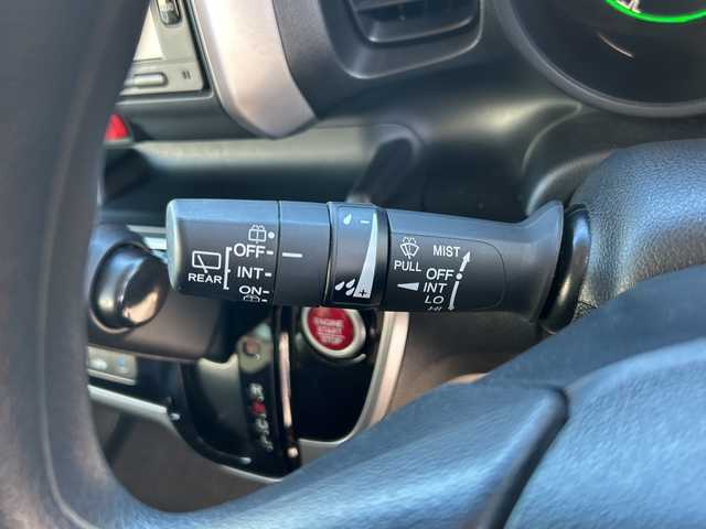 ホンダ Ｎ ＢＯＸ G SSパッケージ 大阪府 2016(平28)年 6.8万km プレミアムホワイトパールⅡ 純正ナビ（フルセグ/Ｂｌｕｅｔｏｏｔｈ/DVD/CD)/両側パワースライドドア　/バックカメラ　/横滑り防止装置　/オートライト　/アイドリングストップ　/社外フロアマット　/純正キセノンライト　/USB入力端子/スペアキー１本　/ビルトインＥＴＣ　/取扱説明書