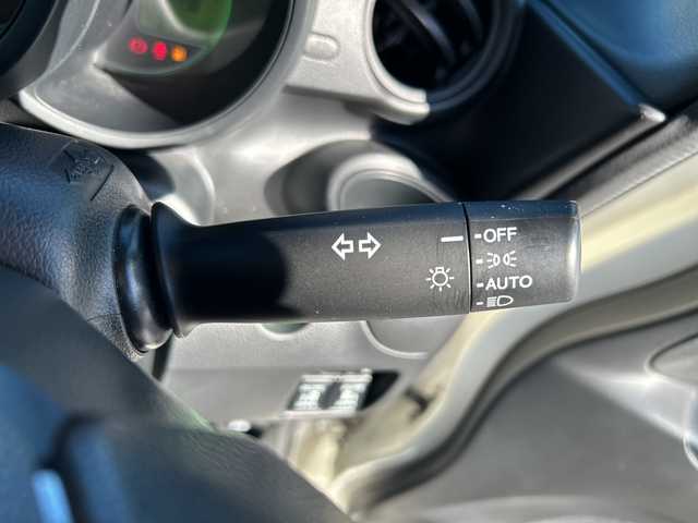 ホンダ Ｎ ＢＯＸ G SSパッケージ 大阪府 2016(平28)年 6.8万km プレミアムホワイトパールⅡ 純正ナビ（フルセグ/Ｂｌｕｅｔｏｏｔｈ/DVD/CD)/両側パワースライドドア　/バックカメラ　/横滑り防止装置　/オートライト　/アイドリングストップ　/社外フロアマット　/純正キセノンライト　/USB入力端子/スペアキー１本　/ビルトインＥＴＣ　/取扱説明書