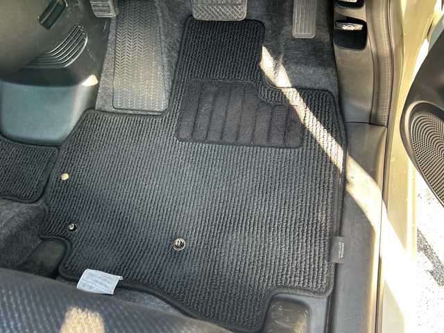 ホンダ Ｎ ＢＯＸ G SSパッケージ 大阪府 2016(平28)年 6.8万km プレミアムホワイトパールⅡ 純正ナビ（フルセグ/Ｂｌｕｅｔｏｏｔｈ/DVD/CD)/両側パワースライドドア　/バックカメラ　/横滑り防止装置　/オートライト　/アイドリングストップ　/社外フロアマット　/純正キセノンライト　/USB入力端子/スペアキー１本　/ビルトインＥＴＣ　/取扱説明書