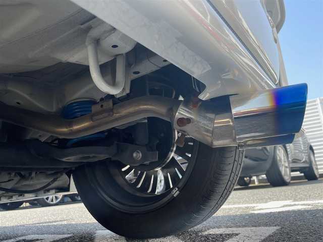 スズキ スペーシア カスタム HYBRID XS ターボ 宮崎県 2021(令3)年 2.5万km ピュアホワイトP ワンオーナー/社外メモリーナビ/フルセグTV/バックカメラ/ETC/セーフティサポート/・デュアルカメラブレーキサポート/・車線逸脱警報機能/・アダプティブクルーズコントロール/・誤発進抑制機能/・後方誤発進抑制機能/・後退時ブレーキサポート/・リアパーキングセンサー/両側パワースライドドア/ハーフレザーシート/D席シートヒーター/革巻きステアリング/パドルシフト/LEDヘッドランプ/オートライト/スペアキー×１/アイドリングストップ/ターボ/ローダウンサス/新車時整備手帳/　　【保証書】/取扱説明書