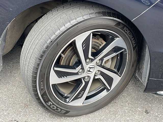 ホンダ オデッセイ アブソルート アドバンス 岩手県 2016(平28)年 6.8万km プレミアムヴィーナスブラックP ホンダセンシング/4WD/純正ナビフルセグTV/BT/CD/DVD/全方位カメラ/アダプティブクルーズコントロール/ハーフレザー/両側パワースライドドア/ＥＴＣ/積込社外AW＋冬タイヤ/レーンキープアシスト/パワーシート/オートライト/ＬＥＤヘッドライト/フォグランプ/スマートキー/プッシュスタート/カーテンエアバック/純正フロアマット