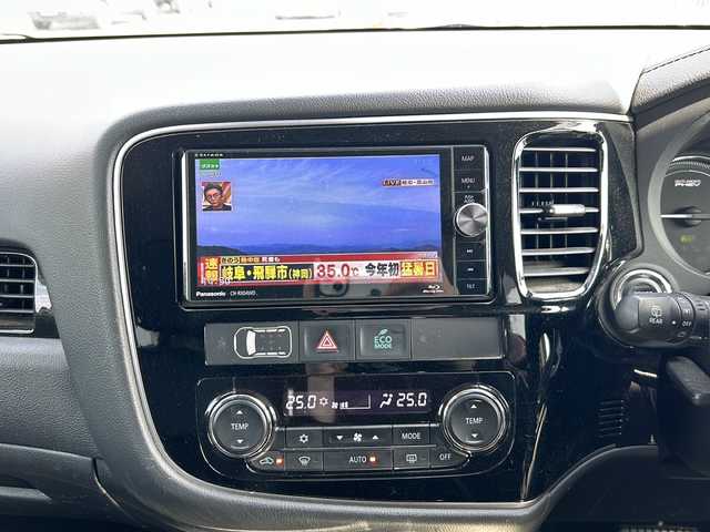 三菱 アウトランダー ＰＨＥＶ G セーフティパッケージ 山梨県 2017(平29)年 7.5万km スターリングシルバーM