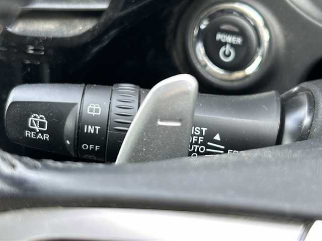三菱 アウトランダー ＰＨＥＶ G セーフティパッケージ 山梨県 2017(平29)年 7.5万km スターリングシルバーM