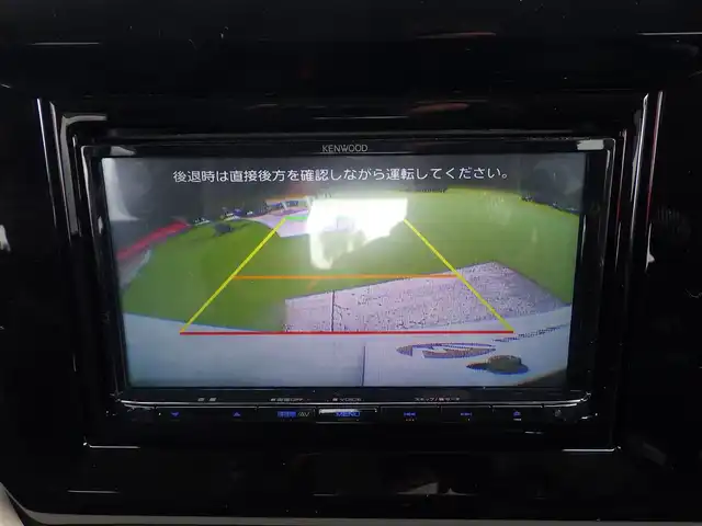三菱 デリカＤ：２ ハイブリッドMX 千葉県 2022(令4)年 5.5万km ピュアホワイトP 165/65R15/デュアルカメラブレーキサポート/レーダークルーズコントロール/アイドリングストップ/左パワースライドドア/右イージークローザードア/社外メモリーナビ/【DVD/CD再生機能　Bluetooth接続】/バックカメラ/ドライブレコーダー/ステアリングスイッチ/ETC/リアコーナーセンサー/純正15インチアルミホイル/携帯リモコン