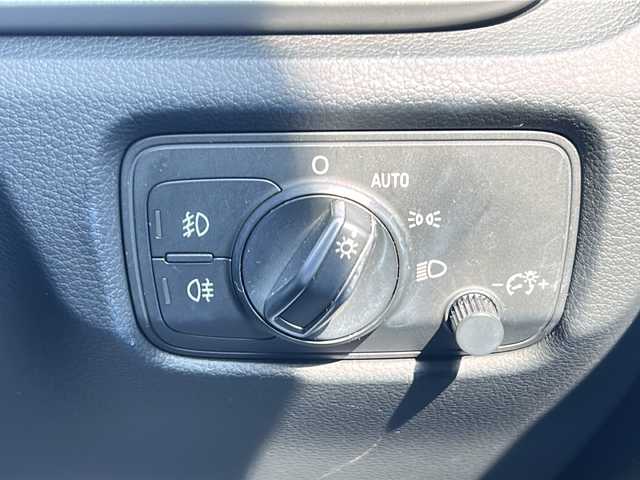アウディ Ａ３ スポーツバック 1．4 TFSI 佐賀県 2016(平28)年 9.4万km ミトスブラックメタリック 純正ナビ/Bluetooth/CD/DVD/バックカメラ/フルセグTV/前後ドライブレコーダー/クルーズコントロール/パドルシフト/クリアランスソナー/オートエアコン/オートライト/プッシュスタート/革巻きステアリング/ステアリングスイッチ/電格ウィンカーミラー/アイドリングストップ/布系シート/ETC/純正アルミホイール/保証書/取扱説明書