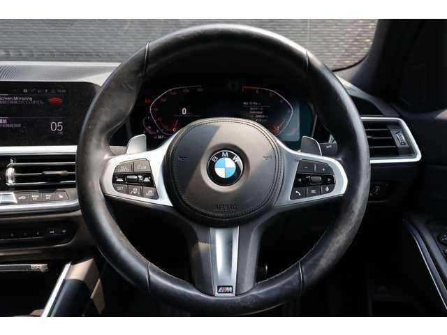 ＢＭＷ ３２０ｉ Mスポーツ 大分県 2019(平31)年 7.2万km アルピンホワイトⅢ ワンオーナー/インテリジェントセーフティ/ヘッドアップディスプレイ/黒ハーフレザー/・シートヒーター/純正ナビ/・全方位カメラ/・AppleCarPlay/・Bluetooth/・自動駐車/ワイヤレス充電/LEDライト/・オートハイビーム/・Ｆ／Ｒフォグ/純正１８インチアルミホイール/ステアリングスイッチ/パドルシフト/ビルトインETC