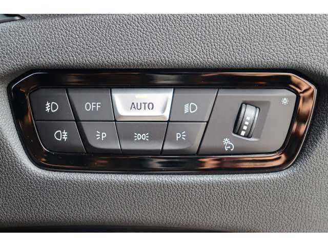 ＢＭＷ ３２０ｉ Mスポーツ 大分県 2019(平31)年 7.2万km アルピンホワイトⅢ ワンオーナー/インテリジェントセーフティ/ヘッドアップディスプレイ/黒ハーフレザー/・シートヒーター/純正ナビ/・全方位カメラ/・AppleCarPlay/・Bluetooth/・自動駐車/ワイヤレス充電/LEDライト/・オートハイビーム/・Ｆ／Ｒフォグ/純正１８インチアルミホイール/ステアリングスイッチ/パドルシフト/ビルトインETC