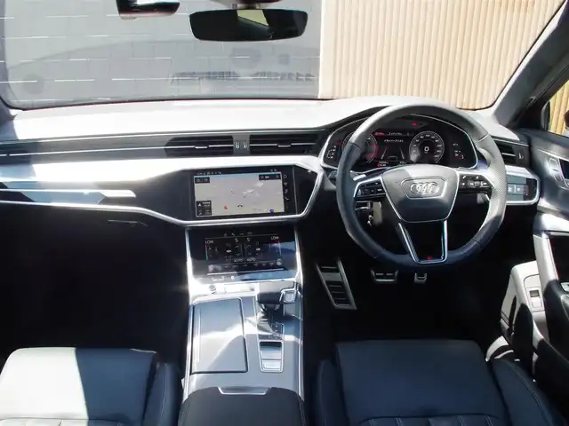 アウディ アウディ Ａ６ アバント 40TDIクワトロ Sライン 埼玉県 2023(令5)年 1.6万km ミトスブラックメタリック ブラックレザーシート/アダプティブクルーズコントロール/バーチャルコックピット/CarPlay/パークセンサー/ブラインドスポットモニター/バック/フロントカメラ/純正ナビ/ドラレコ/ETC/フルセグTV/イージークローザー/置くだけ充電/全席シートヒーター/ベンチレーション/シートポジションメモリー機能