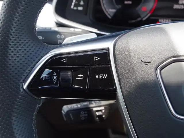 アウディ アウディ Ａ６ アバント 40TDIクワトロ Sライン 埼玉県 2023(令5)年 1.6万km ミトスブラックメタリック ブラックレザーシート/アダプティブクルーズコントロール/バーチャルコックピット/CarPlay/パークセンサー/ブラインドスポットモニター/バック/フロントカメラ/純正ナビ/ドラレコ/ETC/フルセグTV/イージークローザー/置くだけ充電/全席シートヒーター/ベンチレーション/シートポジションメモリー機能