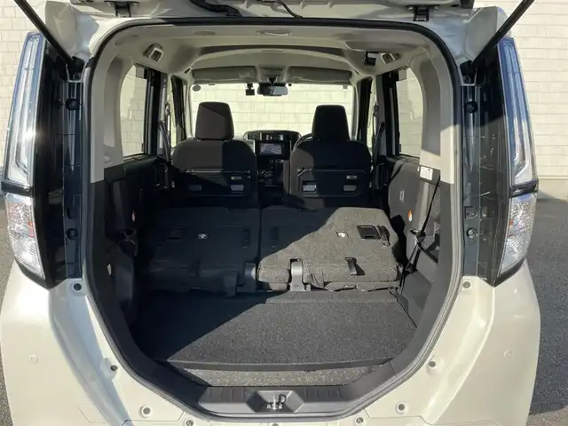 トヨタ ルーミー カスタムG 山口県 2023(令5)年 1.8万km パールホワイトⅢ SDナビ ワンセグTV CD BT/パノラミックビューモニター/両側パワースライドドア/前席シートヒーター/衝突被害軽減ブレーキ/レーダークルーズコントロール/レーンアシスト/オートマチックハイビーム/LEDオートヘッドライト/フォグライト/スマートキー 2個/前後ドラレコ/電動パーキングブレーキ/横滑り防止/ステアリングリモコン/革巻きステアリング/コーナーセンサー/禁煙車
