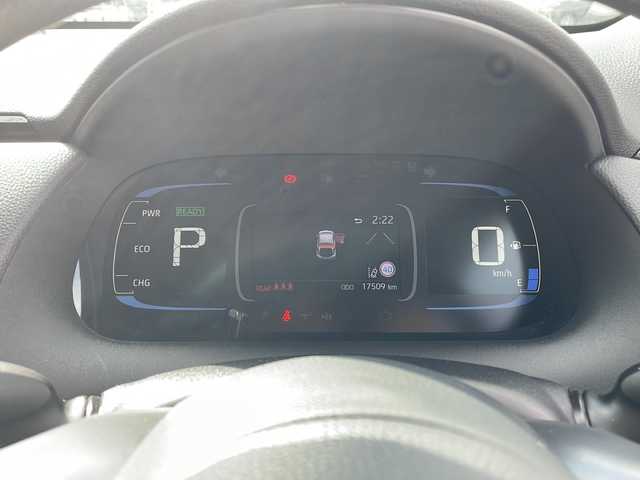 トヨタ アクア X 岩手県 2021(令3)年 1.8万km プラチナホワイトパールマイカ 純正ディスプレイオーディオ/AM/FM/Bluetooth/純正オーディオ/ビルトインETC/衝突被害軽減ブレーキ/レーンキープアシスト/横滑り防止装置/アイドリングストップ/オートライト/オートハイビーム/LEDヘッドライト/スマートキー/プッシュスタート/電動格納ミラー/社外フロアマット/ドアバイザー/保証書/取扱説明書