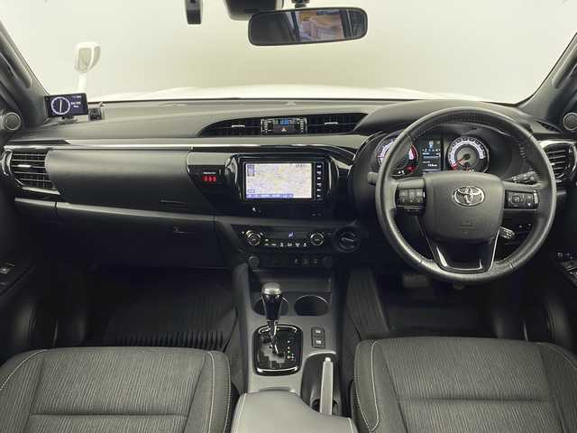 トヨタ ハイラックス Z ブラックラリーエディション 栃木県 2019(平31)年 6.4万km スーパーホワイトⅡ ４ＷＤ/トヨタセーフティセンス/純正ナビ/　フルセグ/CD/DVD/BT/USB/SD/バックカメラ/前後ドライブレコーダー/ETC/TRDマフラー /TRDサイドステップ/TRDマッドガード　/純正フロアマット/クルーズコントロール/オートライト/フォグランプ/横滑り防止/リヤデフロック/レーンキープアシスト/ヒルダウンアシスト