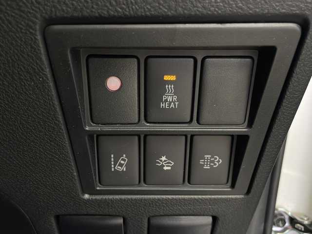 トヨタ ハイラックス Z ブラックラリーエディション 栃木県 2019(平31)年 6.4万km スーパーホワイトⅡ ４ＷＤ/トヨタセーフティセンス/純正ナビ/　フルセグ/CD/DVD/BT/USB/SD/バックカメラ/前後ドライブレコーダー/ETC/TRDマフラー /TRDサイドステップ/TRDマッドガード　/純正フロアマット/クルーズコントロール/オートライト/フォグランプ/横滑り防止/リヤデフロック/レーンキープアシスト/ヒルダウンアシスト