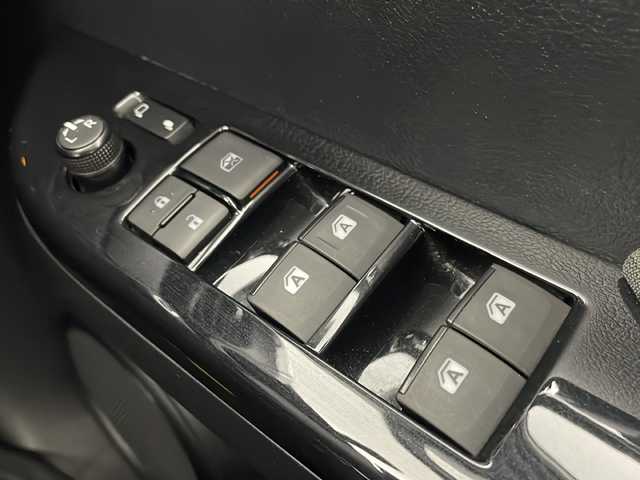 トヨタ ハイラックス Z ブラックラリーエディション 栃木県 2019(平31)年 6.4万km スーパーホワイトⅡ ４ＷＤ/トヨタセーフティセンス/純正ナビ/　フルセグ/CD/DVD/BT/USB/SD/バックカメラ/前後ドライブレコーダー/ETC/TRDマフラー /TRDサイドステップ/TRDマッドガード　/純正フロアマット/クルーズコントロール/オートライト/フォグランプ/横滑り防止/リヤデフロック/レーンキープアシスト/ヒルダウンアシスト