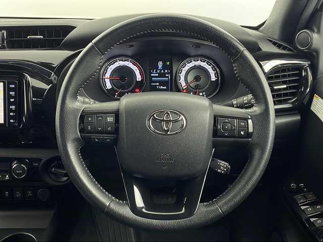 トヨタ ハイラックス Z ブラックラリーエディション 栃木県 2019(平31)年 6.4万km スーパーホワイトⅡ ４ＷＤ/トヨタセーフティセンス/純正ナビ/　フルセグ/CD/DVD/BT/USB/SD/バックカメラ/前後ドライブレコーダー/ETC/TRDマフラー /TRDサイドステップ/TRDマッドガード　/純正フロアマット/クルーズコントロール/オートライト/フォグランプ/横滑り防止/リヤデフロック/レーンキープアシスト/ヒルダウンアシスト