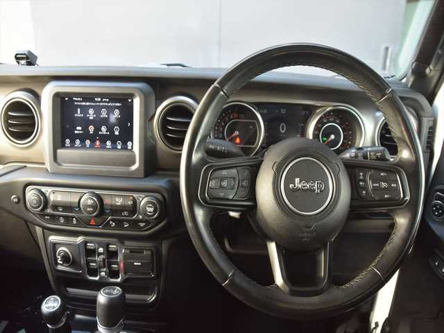 クライスラー・ジープ ジープ ラングラー アンリミテッド スポーツ 和歌山県 2020(令2)年 4.8万km 白 ACC /ディスプレイオーディオ /Apple carPlay /Bカメラ /ダウンヒルコントロール /コーナーセンサー /アイドリングストップ /MTモード付きAT /前後ドライブレコーダー /プッシュスタート /純正17AW /ETC/取扱説明書/保証書/スペアキー