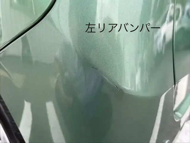 スズキ スペーシア HYBRID X 三重県 2018(平30)年 6.4万km ツールグリーンパールメタリック 4WD/純正ナビ（Bluetooth/DVD/CD/地デジTV/AM/FM/SD）/ETC/両側パワースライドドア/シートヒーター（前席）/スペアキー/セーフティサポート（デュアルセンサーブレーキサポート/誤発進抑制/車線逸脱警報/ふらつき警報/先行車発進お知らせ/ハイビームアシスト/後退時ブレーキサポート/後方誤発進抑制/リアパーキングセンサー）/ブラック内装/光沢アイボリーインパネ加飾/チルトステアリング/オートエアコン/エコクール/リアヒーターダクト/スリムサーキュレーター/ファブリックシート/ボックス付アームレスト(前席中央)/シートリフター(運転席）/ストラップ付左右独立スライドシート（リア）/ロールサンシェード（リアドア）/アクセサリーソケット（後席右側）/ラゲッジルームランプ/後方視界支援ミラー/純正フロアマット