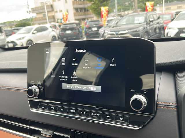 三菱 アウトランダー ＰＨＥＶ P 大阪府 2023(令5)年 0.8万km ホワイトダイヤモンド ｅ－Ａｓｓｉｓｔ　サンルーフ　ＢＯＳＥ　純正ナビ　全周囲カメラ　フルセグＴＶ　ＢＴ　レザーシート　パワーシート　シートメモリ　シートヒーター　ステアリングヒーター　ＡＣ１５００Ｗ　レーダークルコン　RCTA　S-AWC　ASC　HUD　パワーバックドア　デュアルエアコン　置くだけ充電　ETC　LEDヘッドライト　プッシュスタート　スマートキー　純正アルミホイール　純正フロアマットパドルシフト　スペアキー