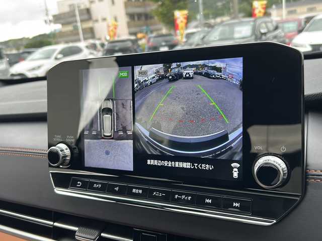 三菱 アウトランダー ＰＨＥＶ P 大阪府 2023(令5)年 0.8万km ホワイトダイヤモンド ｅ－Ａｓｓｉｓｔ　サンルーフ　ＢＯＳＥ　純正ナビ　全周囲カメラ　フルセグＴＶ　ＢＴ　レザーシート　パワーシート　シートメモリ　シートヒーター　ステアリングヒーター　ＡＣ１５００Ｗ　レーダークルコン　RCTA　S-AWC　ASC　HUD　パワーバックドア　デュアルエアコン　置くだけ充電　ETC　LEDヘッドライト　プッシュスタート　スマートキー　純正アルミホイール　純正フロアマットパドルシフト　スペアキー