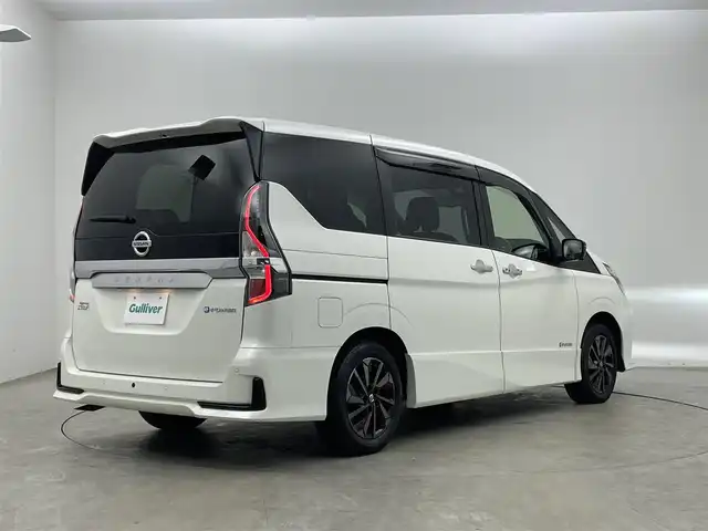 日産 セレナ e－パワー HWS V アーバンクロム 埼玉県 2022(令4)年 3.9万km ブリリアントホワイトパール 純正１０インチナビ　フリップダウンモニター　アラウンドビューモニター　ＢＳＩ　プロパイロット　レーダークルーズ　ビルトインＥＴＣ　ドラレコ　インテリジェントルームミラー　ＨＤＭＩ　オートライト　ＬＥＤ