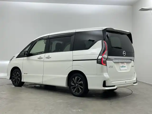 日産 セレナ e－パワー HWS V アーバンクロム 埼玉県 2022(令4)年 3.9万km ブリリアントホワイトパール 純正１０インチナビ　フリップダウンモニター　アラウンドビューモニター　ＢＳＩ　プロパイロット　レーダークルーズ　ビルトインＥＴＣ　ドラレコ　インテリジェントルームミラー　ＨＤＭＩ　オートライト　ＬＥＤ