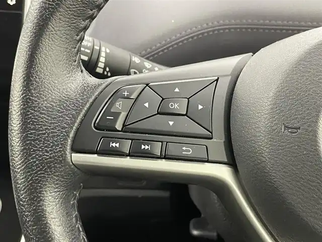 日産 セレナ e－パワー HWS V アーバンクロム 埼玉県 2022(令4)年 3.9万km ブリリアントホワイトパール 純正１０インチナビ　フリップダウンモニター　アラウンドビューモニター　ＢＳＩ　プロパイロット　レーダークルーズ　ビルトインＥＴＣ　ドラレコ　インテリジェントルームミラー　ＨＤＭＩ　オートライト　ＬＥＤ